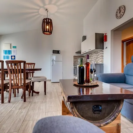 Take A Break Apartment Brodarica (Sibenik-Knin)