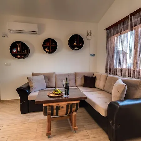 Take A Break * Brodarica (Sibenik-Knin)