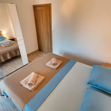 Take A Break Daire Brodarica (Sibenik-Knin)