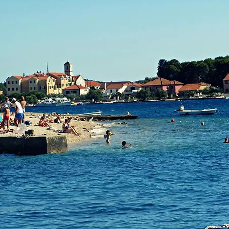 Take A Break Brodarica (Sibenik-Knin)