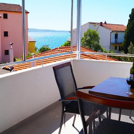 Take A Break Brodarica (Sibenik-Knin)