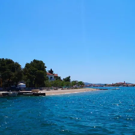 Take A Break * Brodarica (Sibenik-Knin)