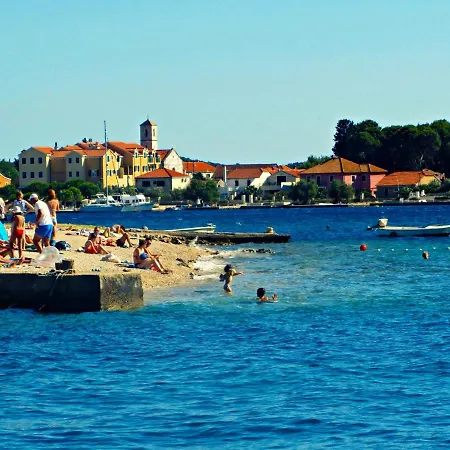 Take A Break Brodarica (Sibenik-Knin)