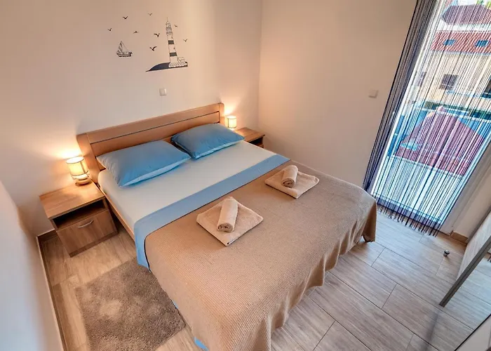 Take A Break * Brodarica (Sibenik-Knin)