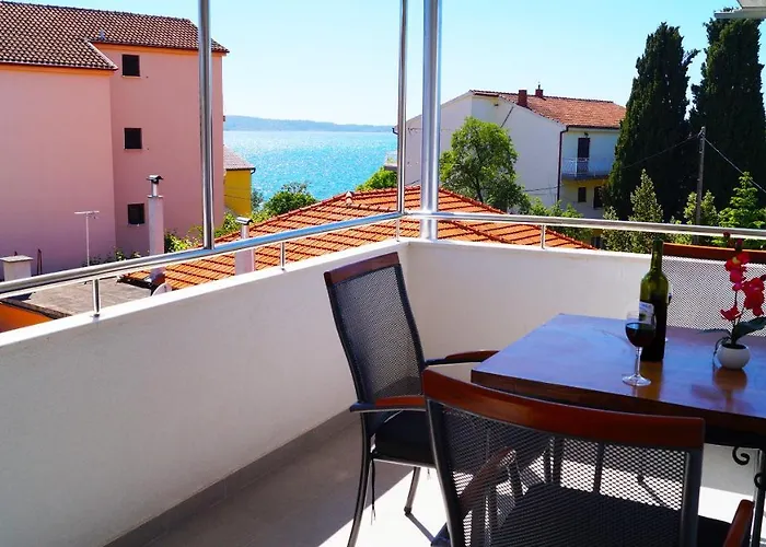 Take A Break Brodarica (Sibenik-Knin)